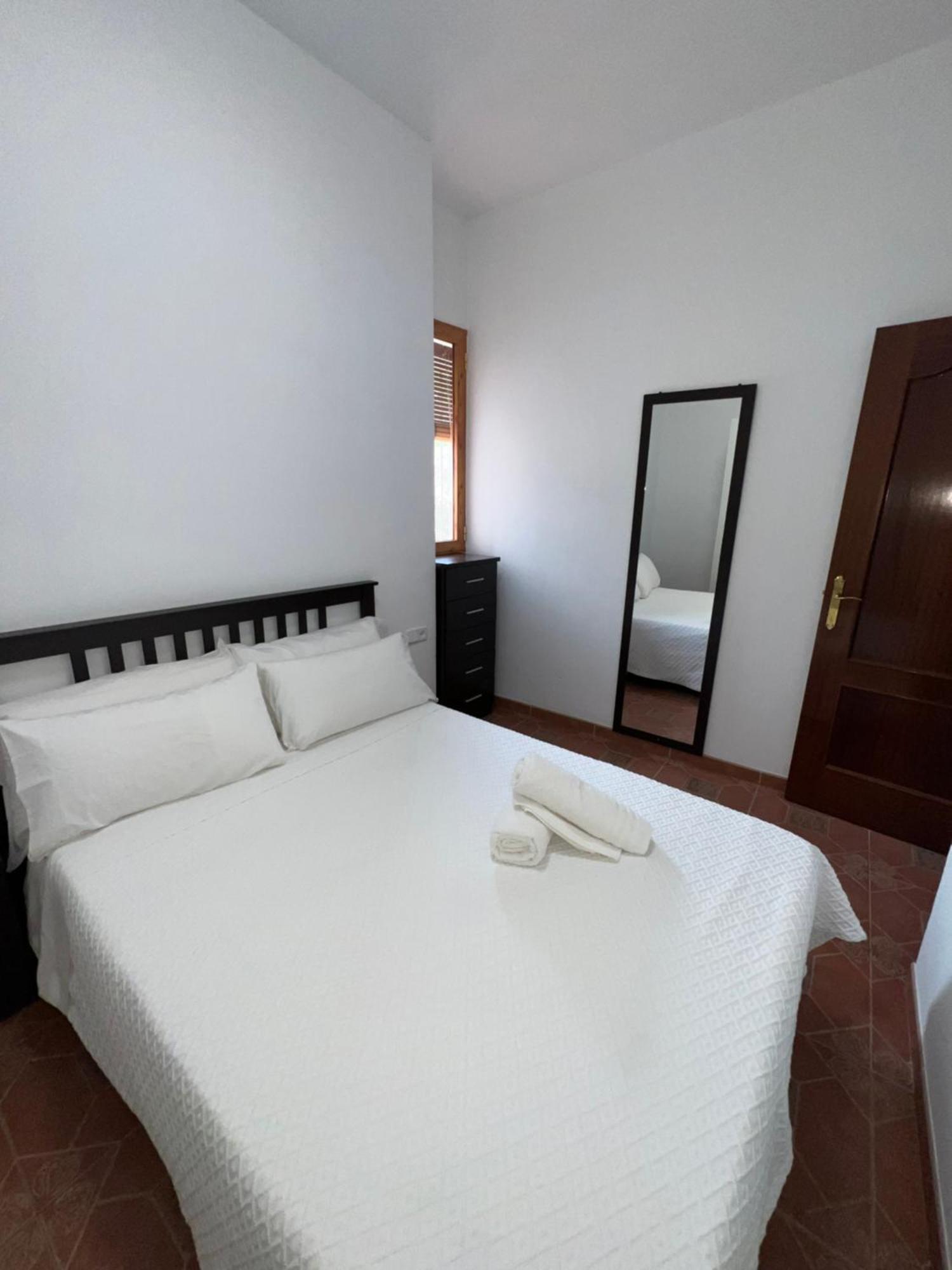 Apartamento La Muralla Cordova Esterno foto