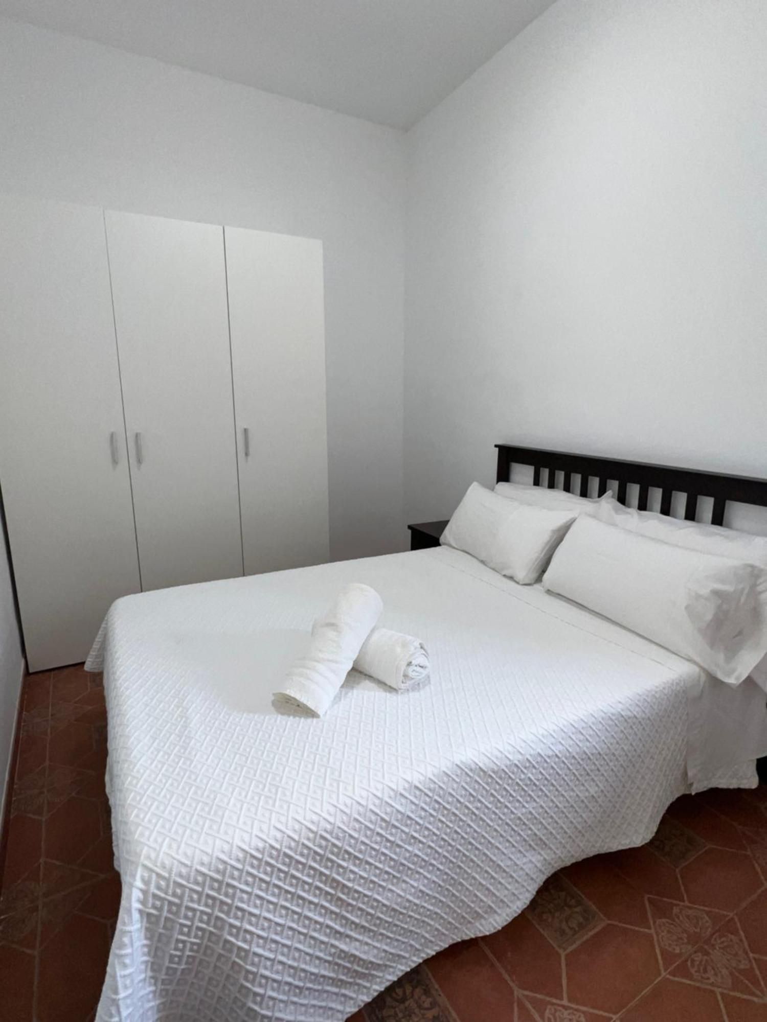 Apartamento La Muralla Cordova Esterno foto